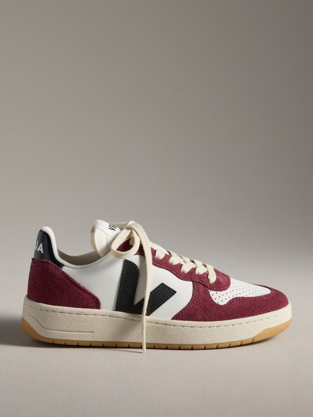 NIB Veja X Anthropologie V-10 Sneakers Black White Amaranth Suede 9 9.5 40
